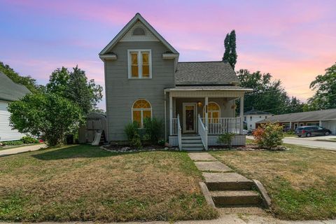 217 W End Street Alma City MI 48801