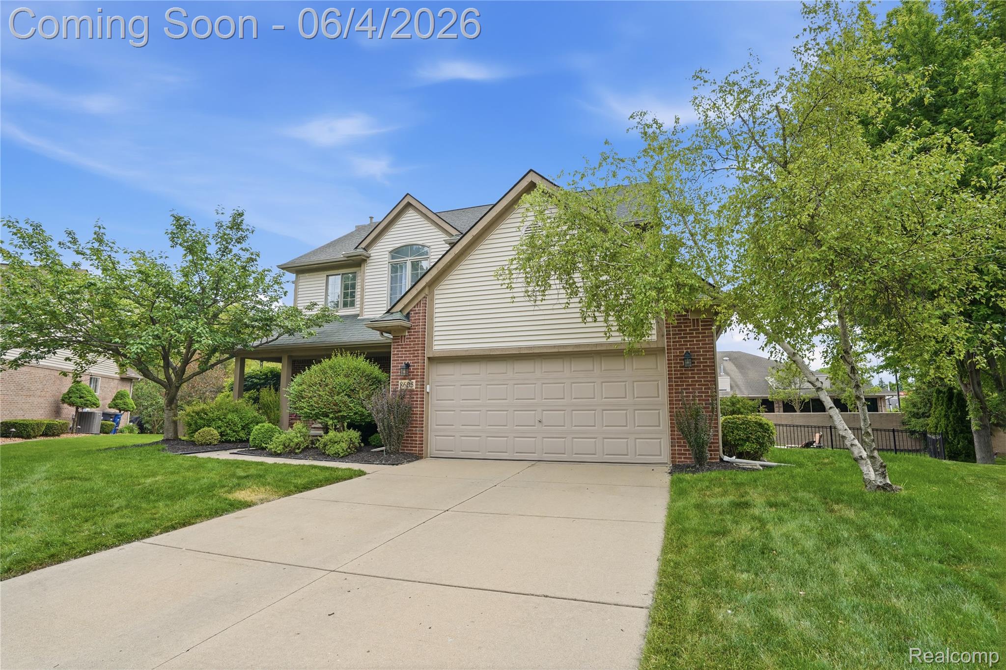 8605 Vista Court