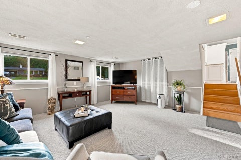 Tiny photo for 5382 Winell Street, Independence Charter Township, MI 48346 (MLS # 20261067025)
