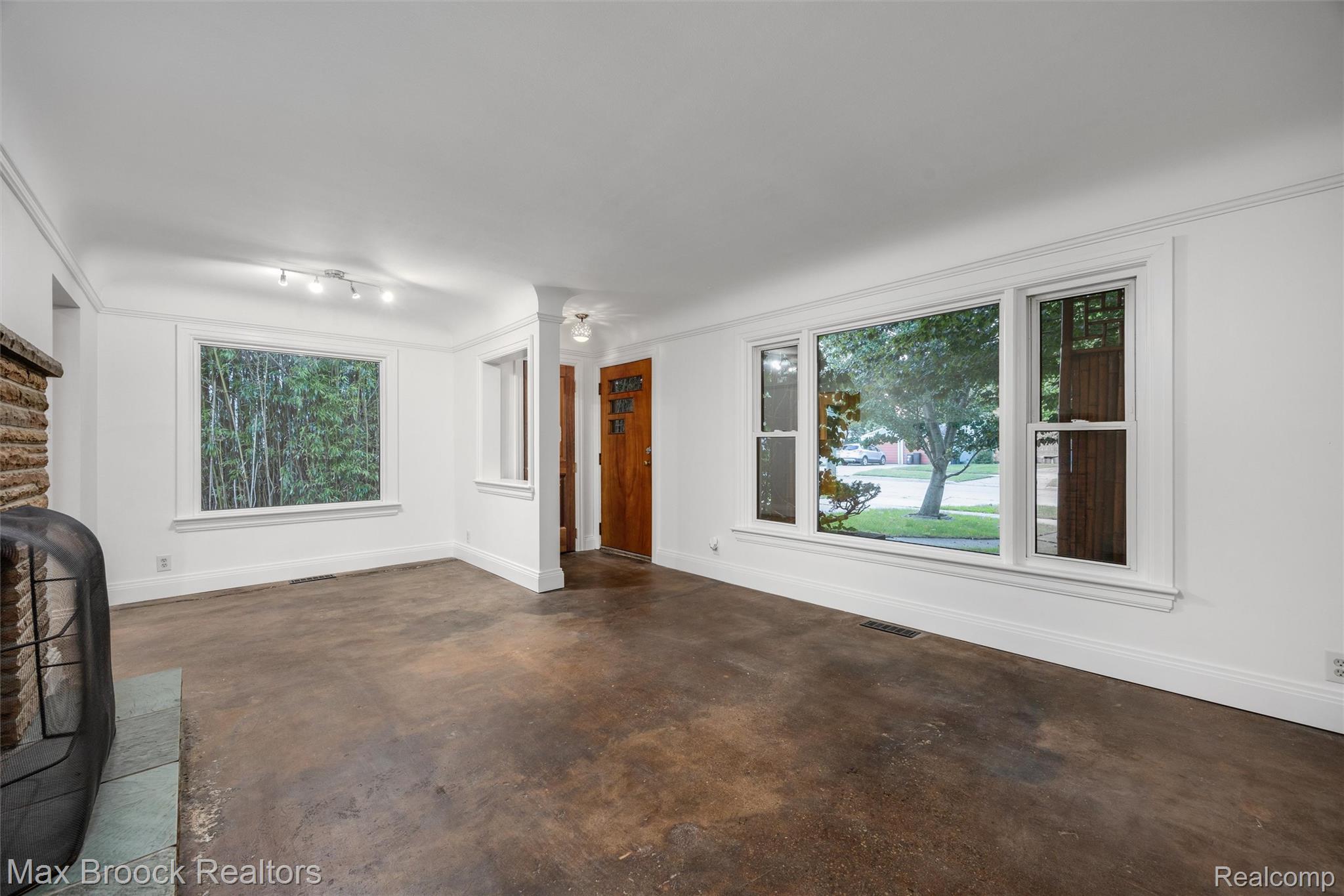 118 Midland Boulevard