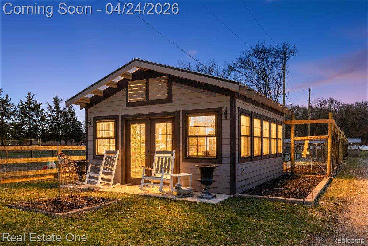 1050 Oxbow Lake Road