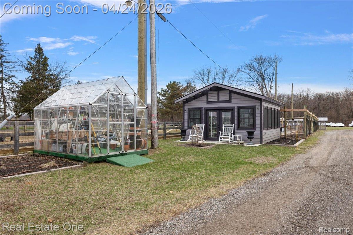 1050 Oxbow Lake Road