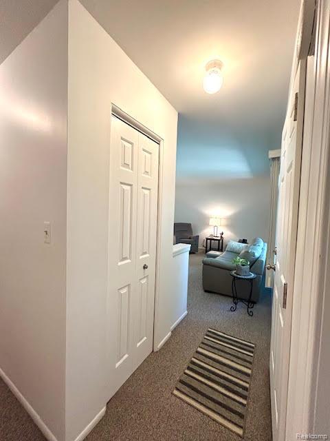 Madison Heights City, Michigan 48071, United States, 3 Bedrooms Bedrooms, ,2 BathroomsBathrooms,Residential,Pending,154200