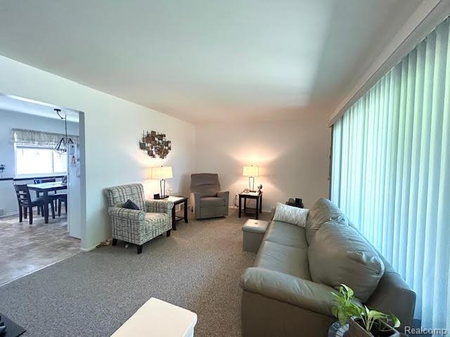 Madison Heights City, Michigan 48071, United States, 3 Bedrooms Bedrooms, ,2 BathroomsBathrooms,Residential,Pending,154200
