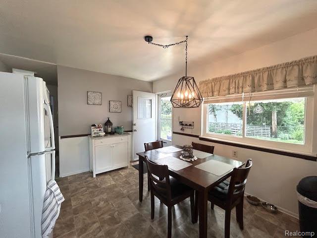 Madison Heights City, Michigan 48071, United States, 3 Bedrooms Bedrooms, ,2 BathroomsBathrooms,Residential,Pending,154200