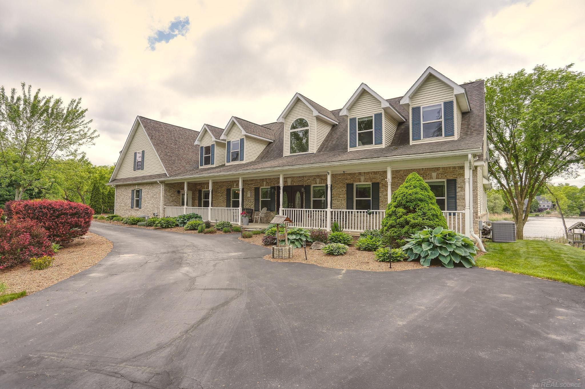 7859 Pine Ridge Drive