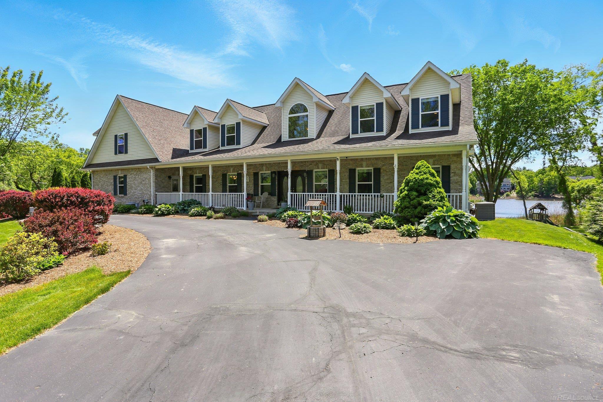 7859 Pine Ridge Drive