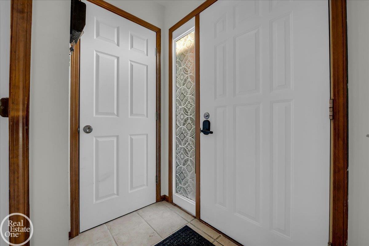 42233 Lochmoor Street