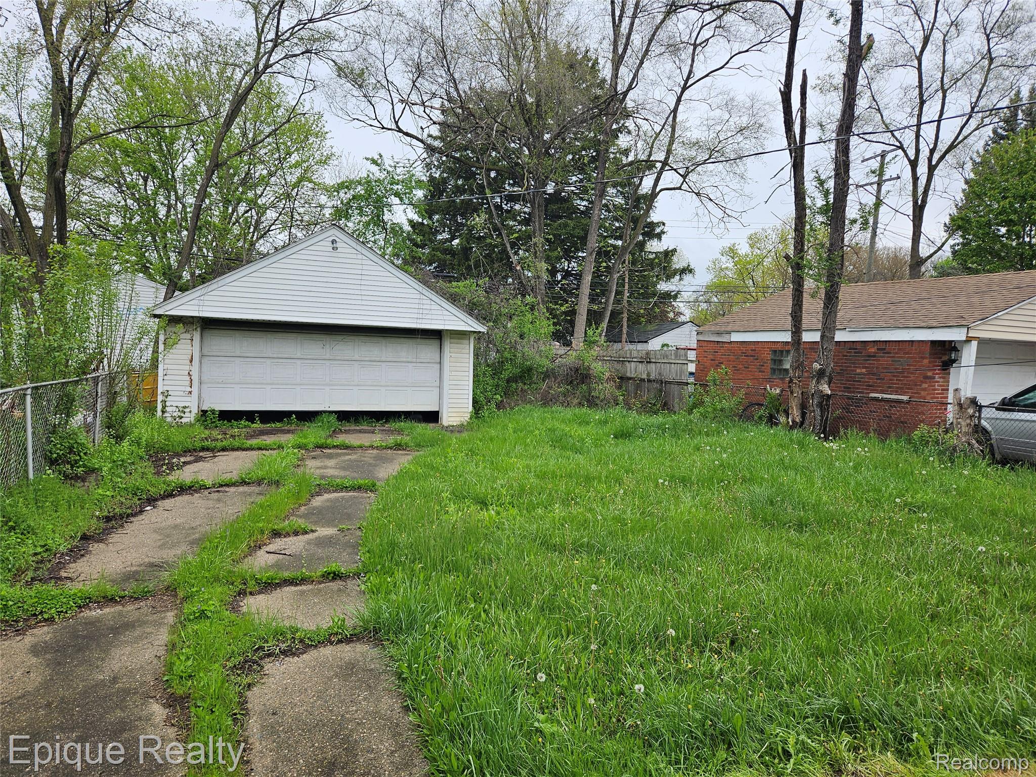 7341 Evergreen Avenue