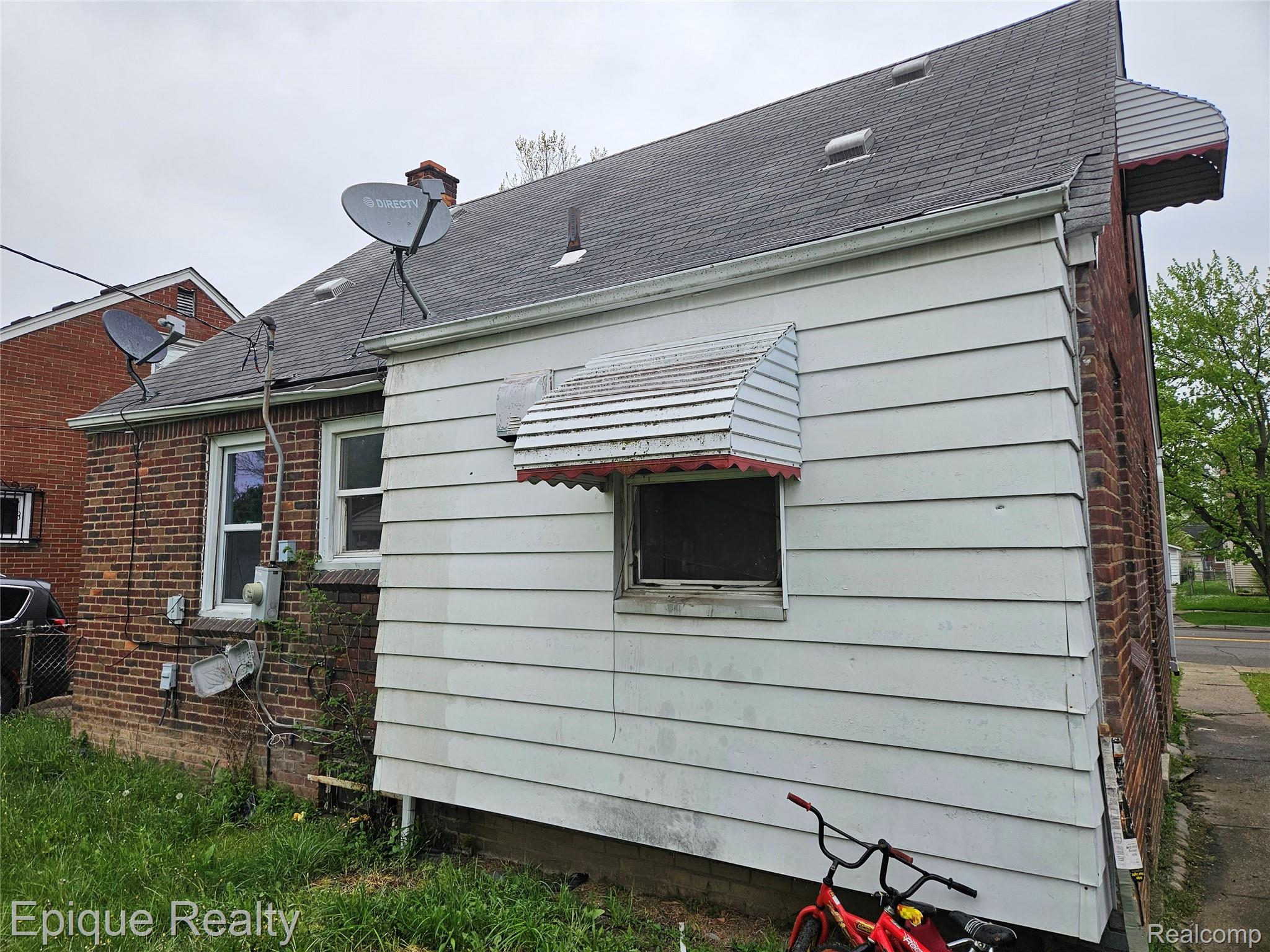 7341 Evergreen Avenue