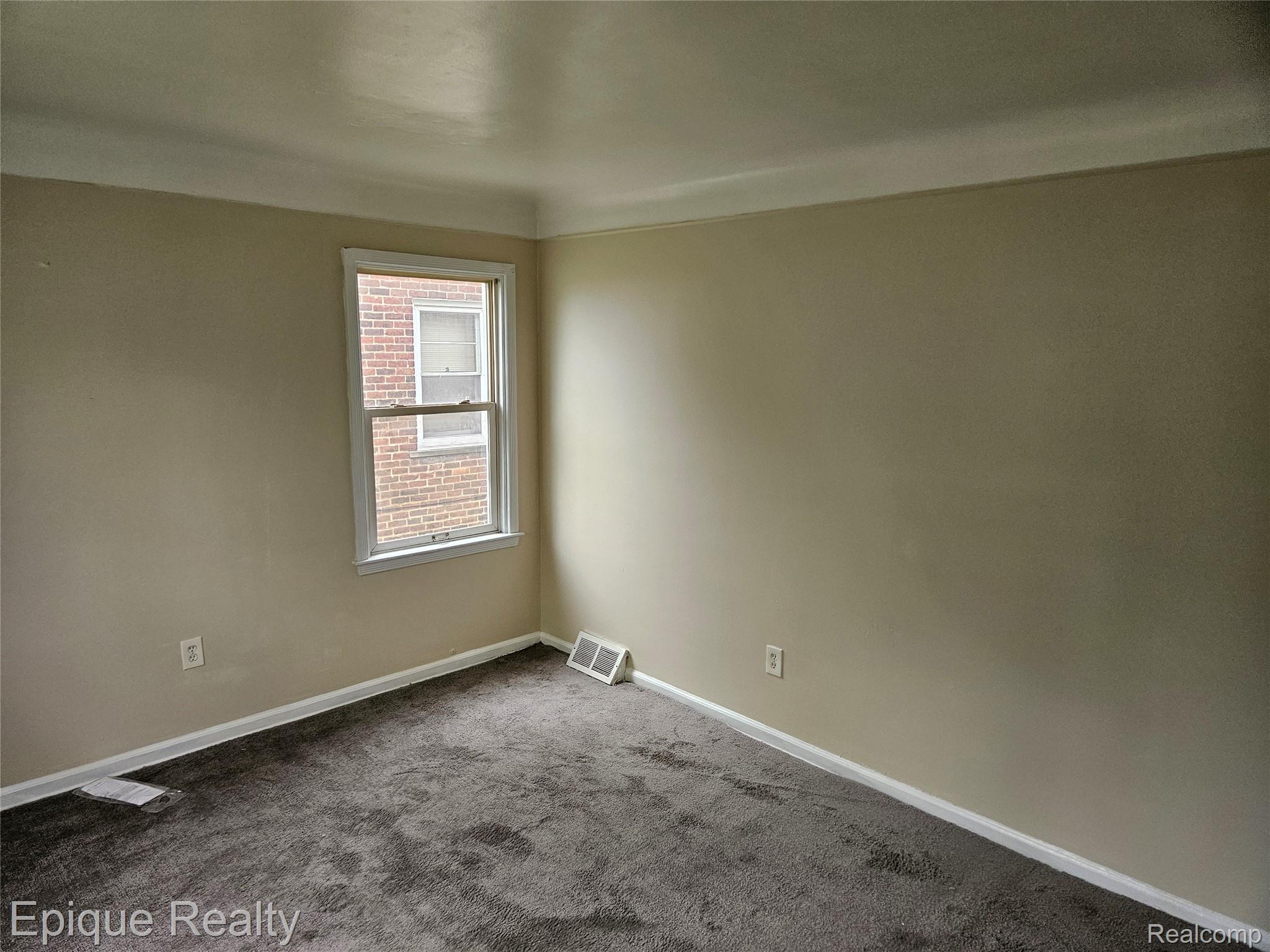 7341 Evergreen Avenue