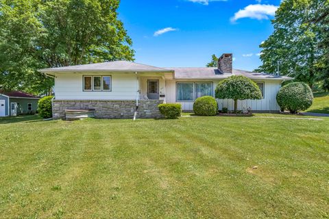 Tiny photo for 207 Maumee Street, Jonesville City, MI 49250 (MLS # 53026006006)