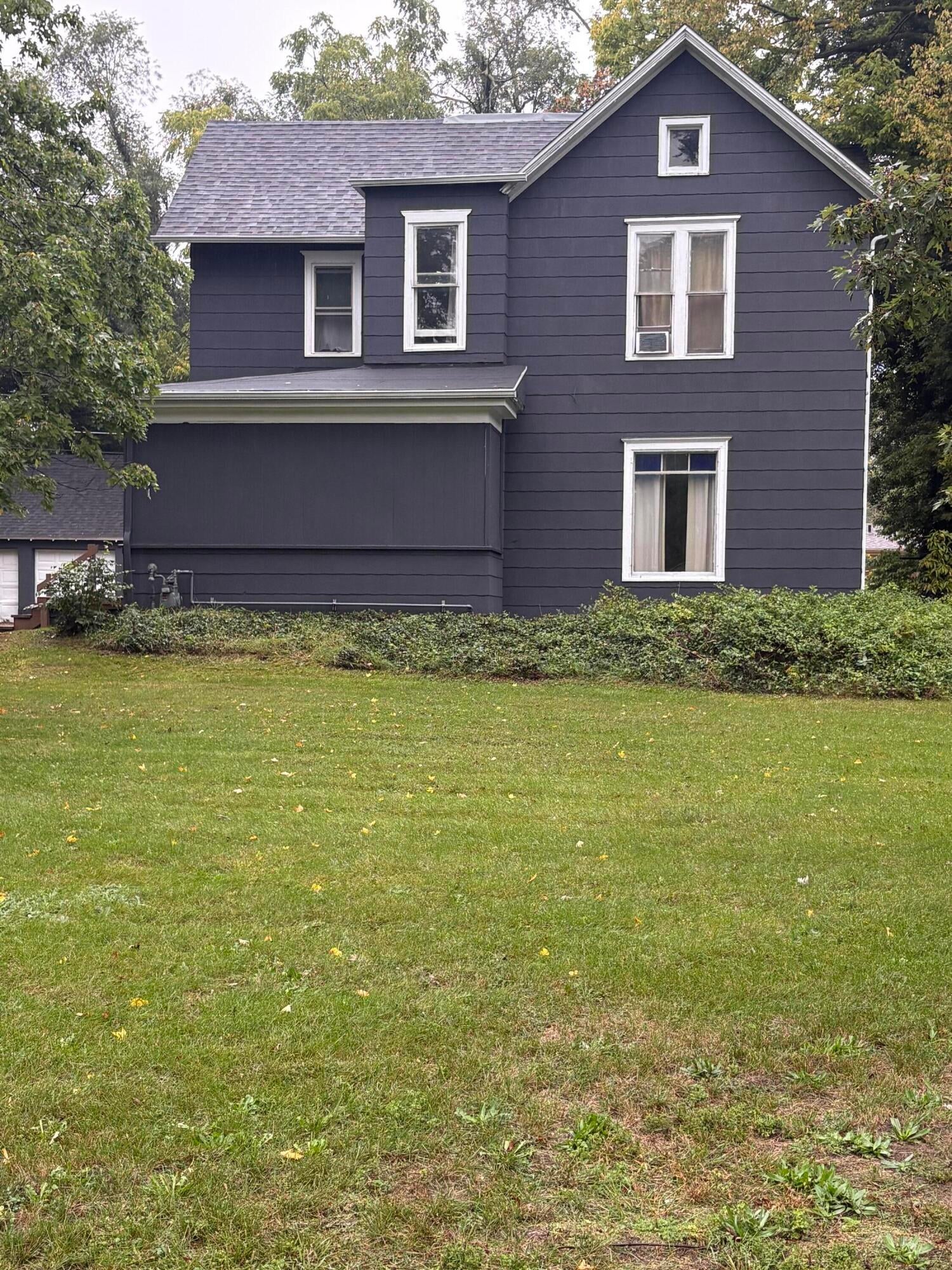 341 E Napier Avenue
