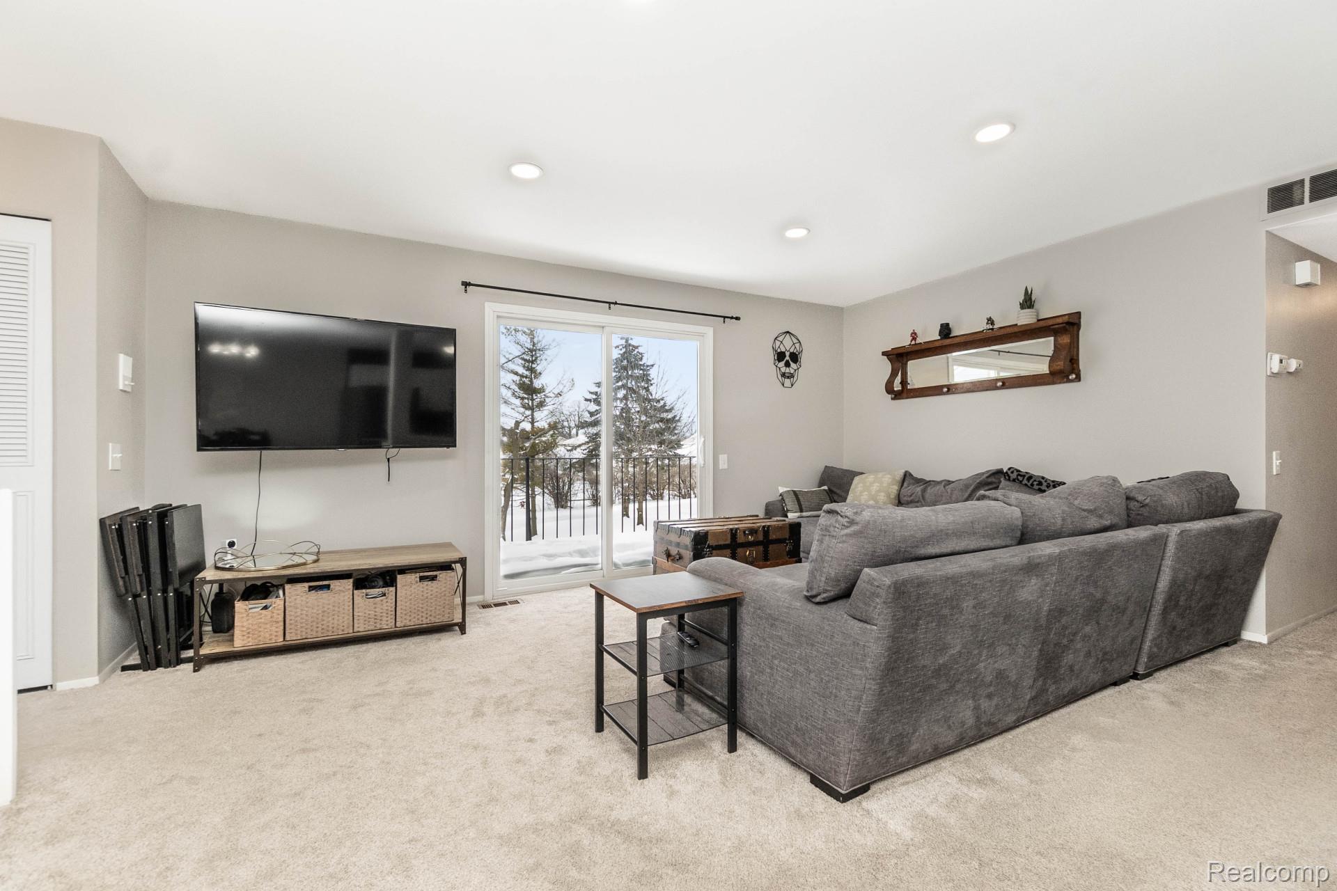 23493 Stonehenge Boulevard