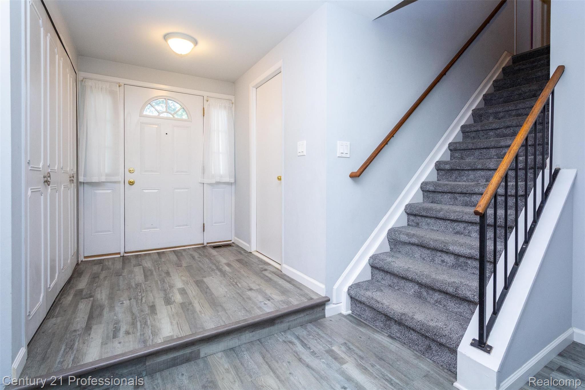 1658 Brentwood Drive