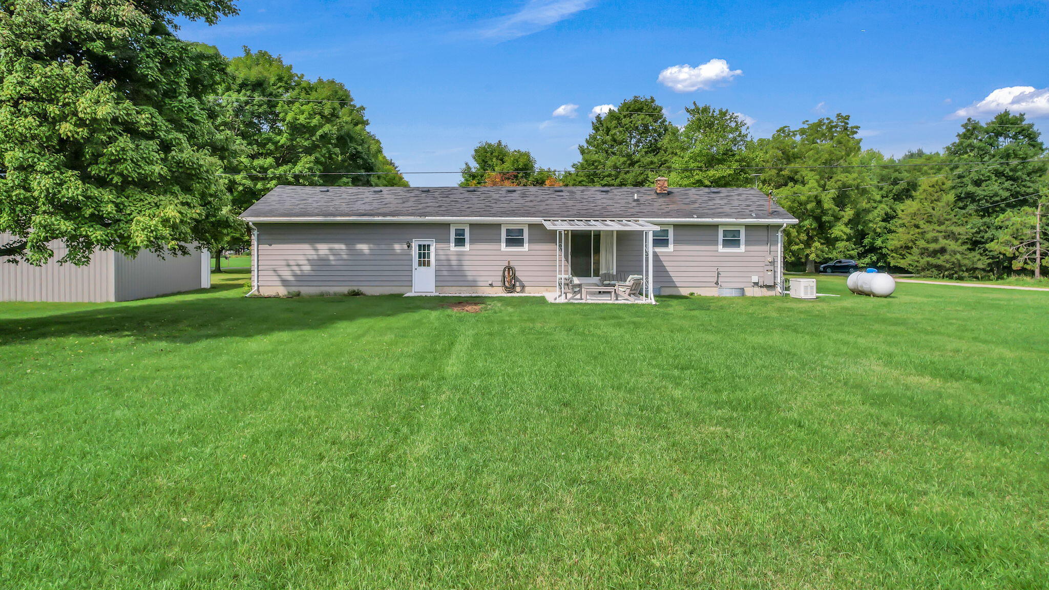 2233 Ives Road