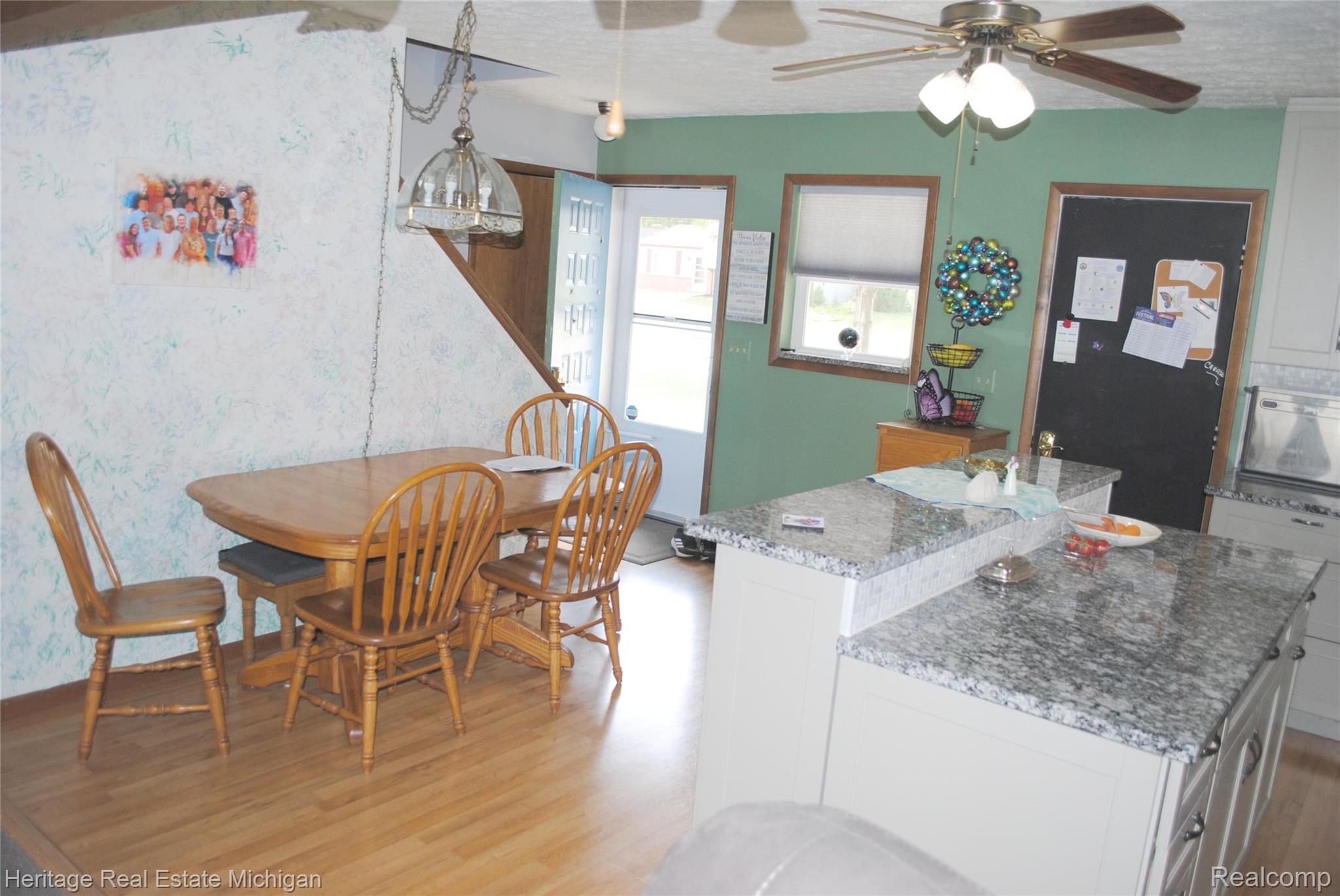 1673 Woodlake Circle
