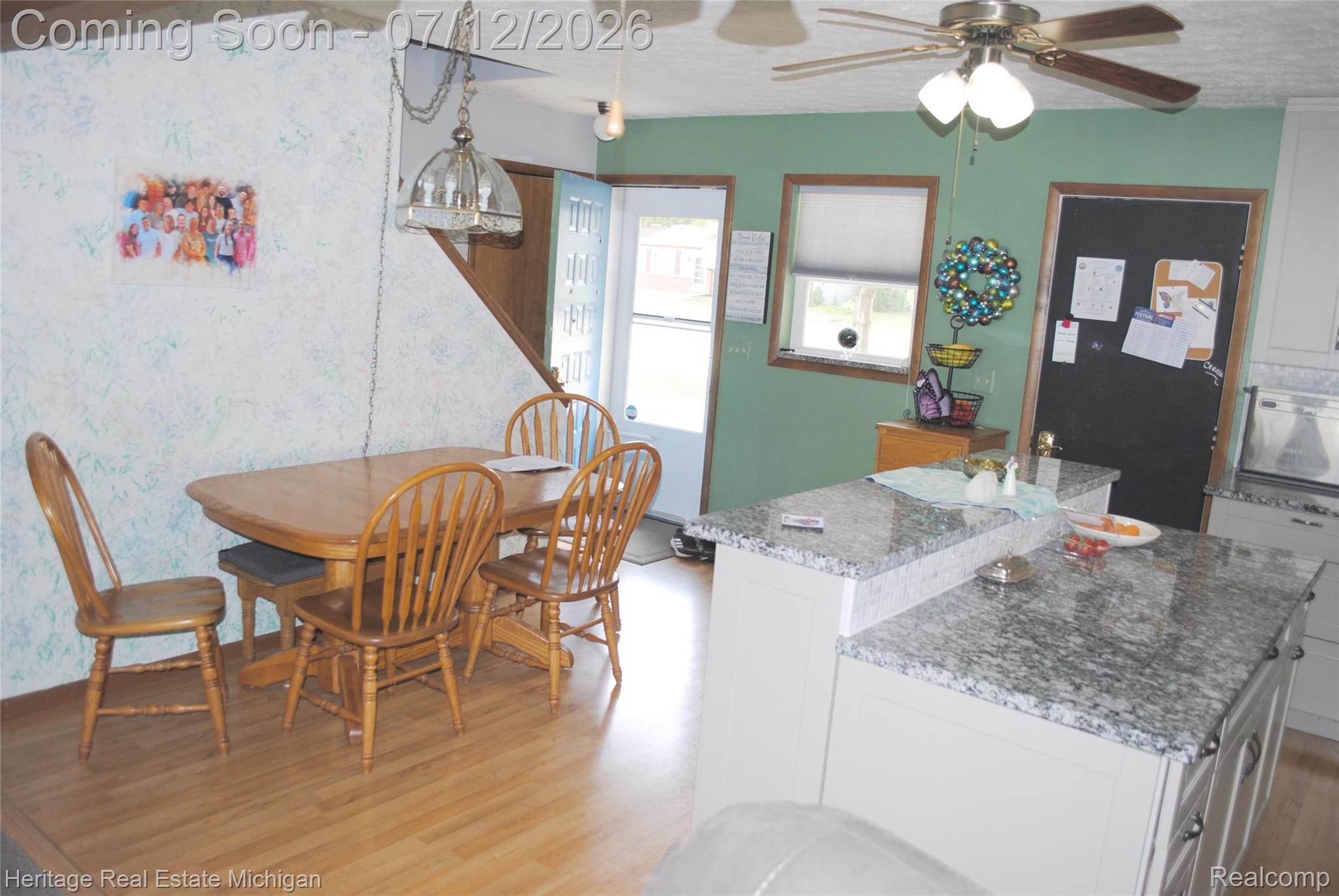1673 Woodlake Circle Circle