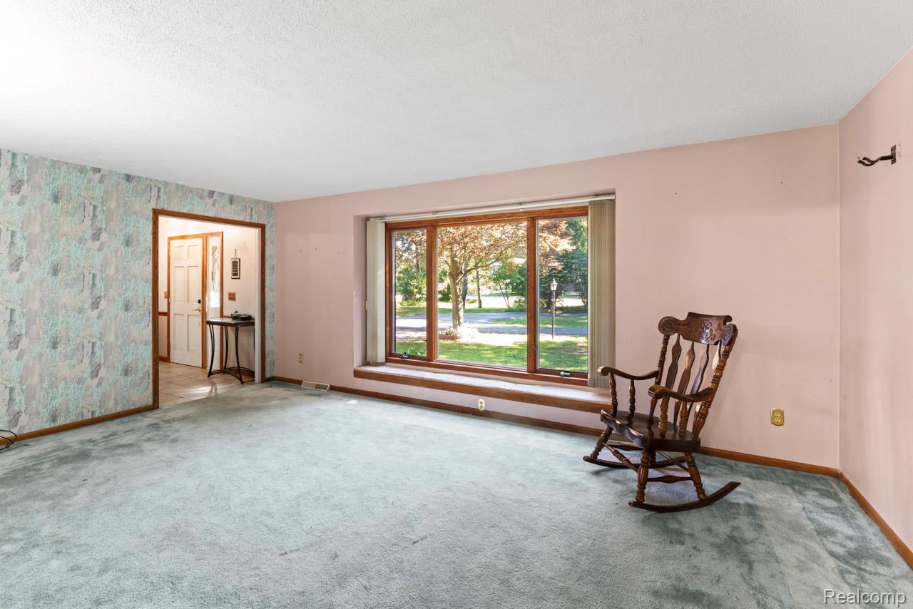 4667 Lakeshore Road