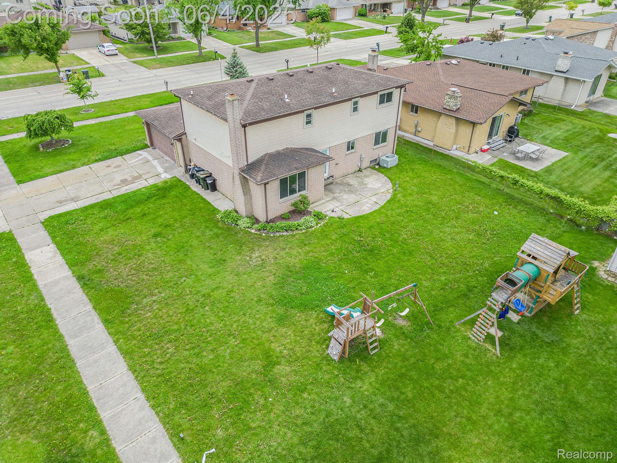 4325 Fox Hill Drive
