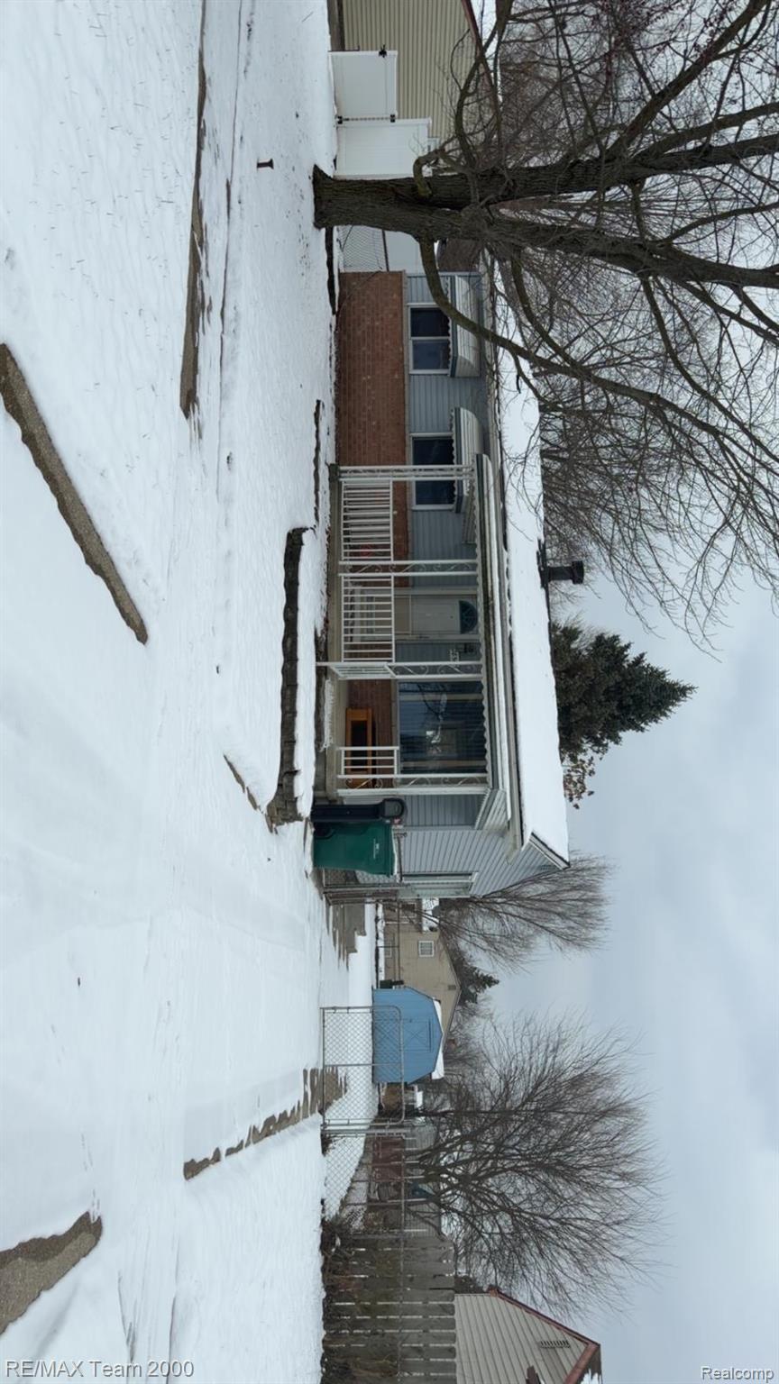 28567 Forest Dale Street