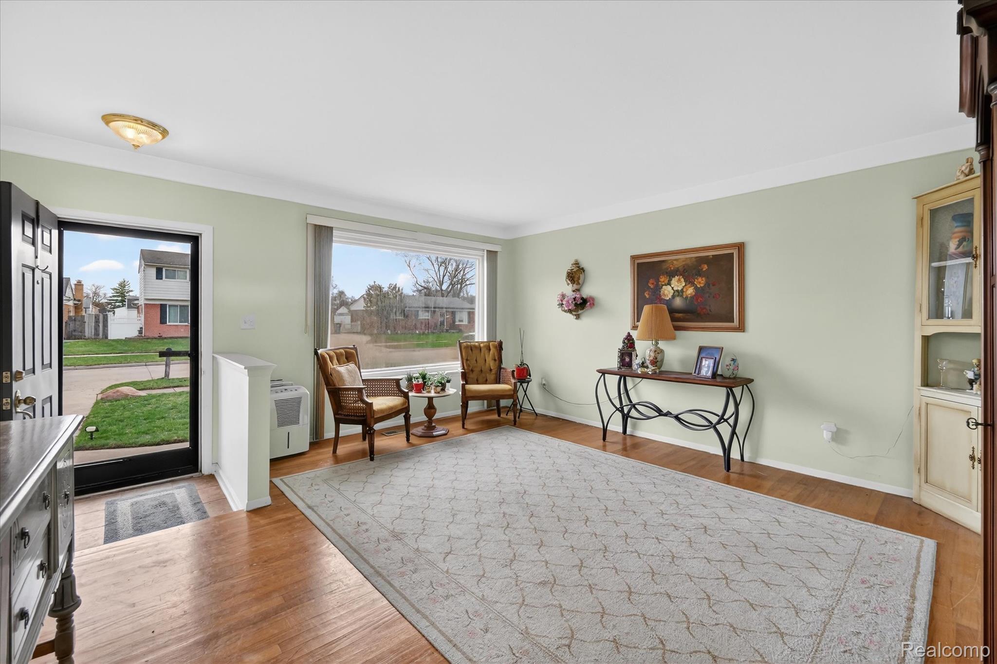 25046 Chestnut Street