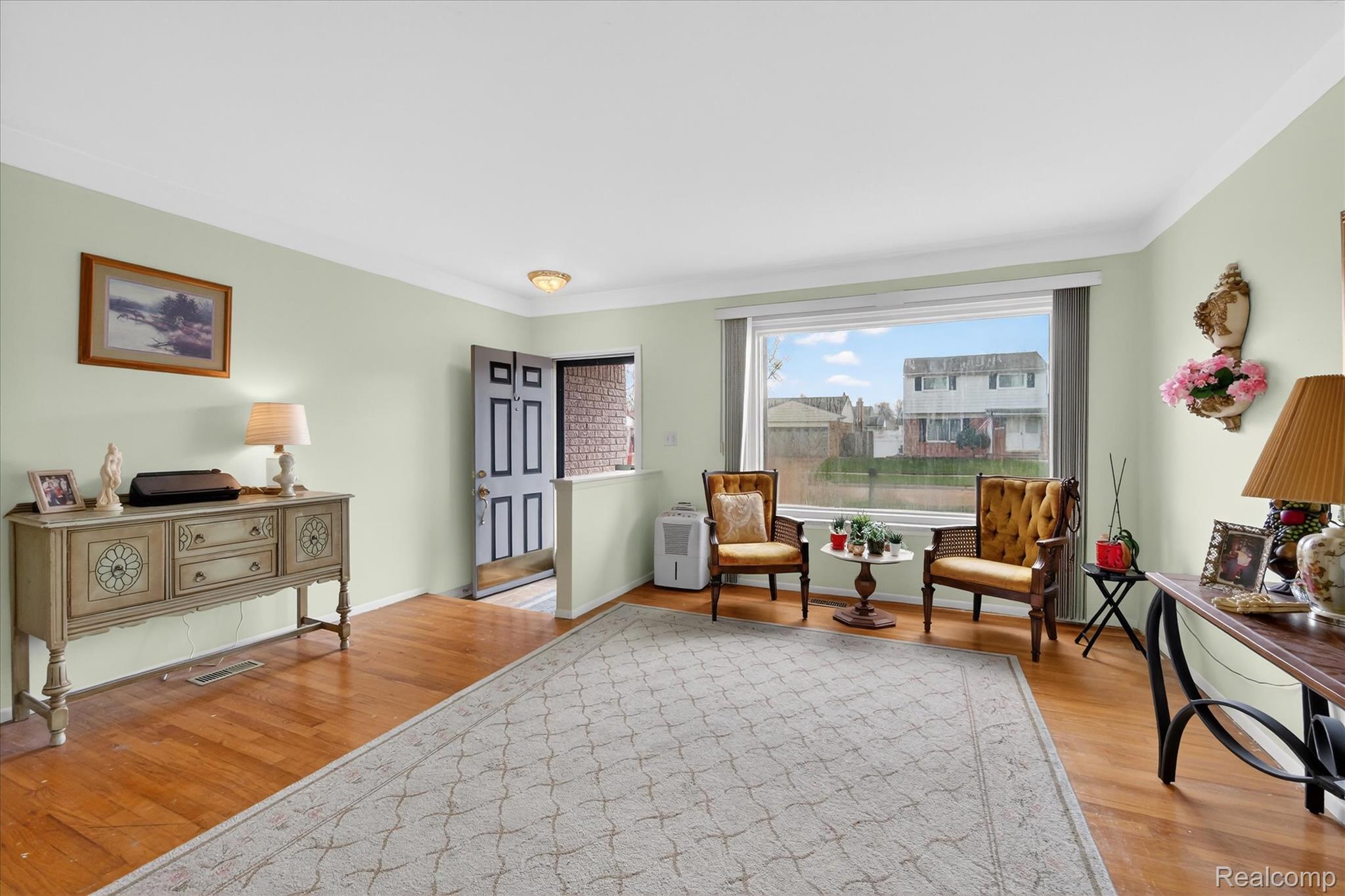 25046 Chestnut Street