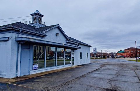 301 S Cooper Street Jackson City MI 49201