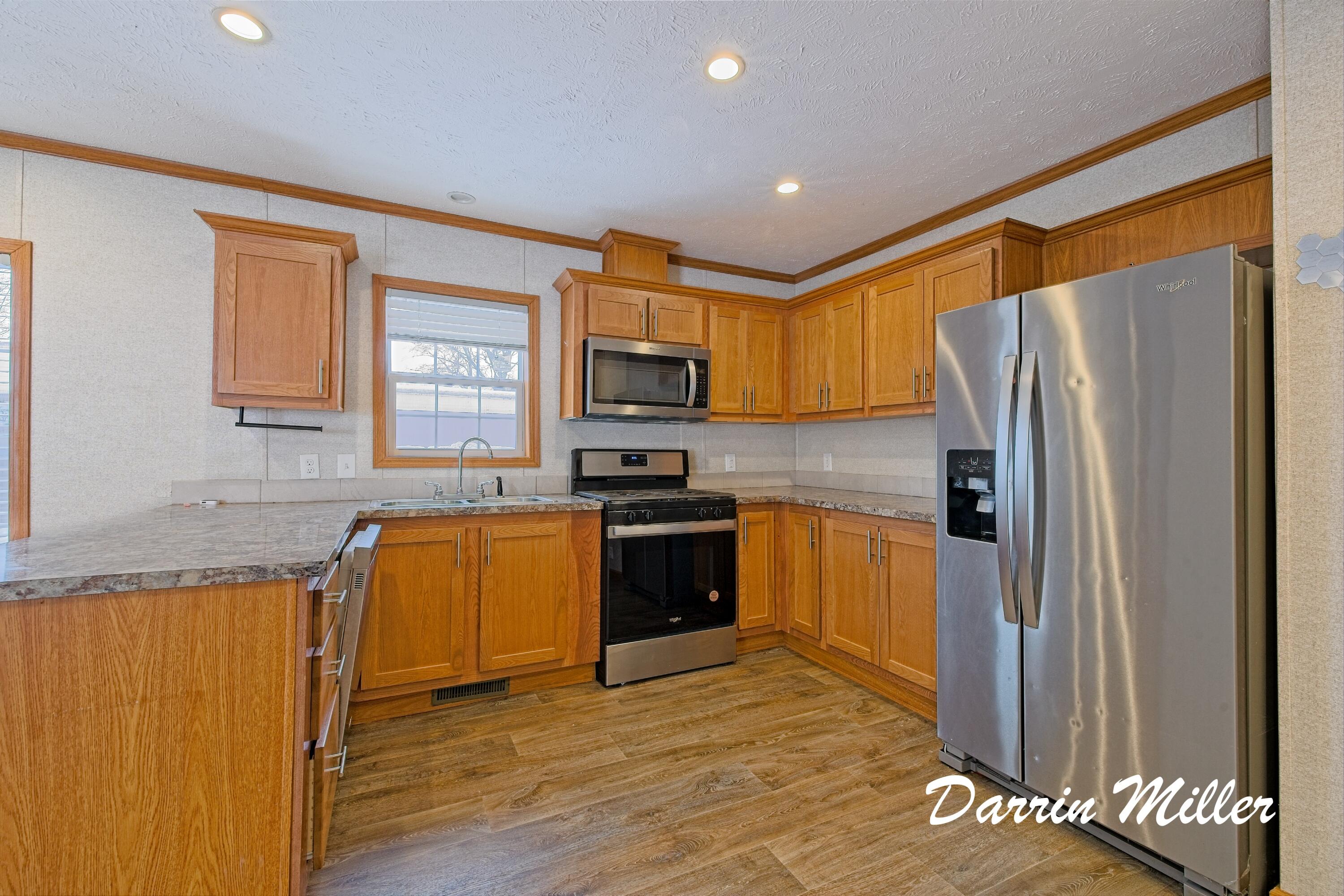 333 E Lakewood Boulevard 104