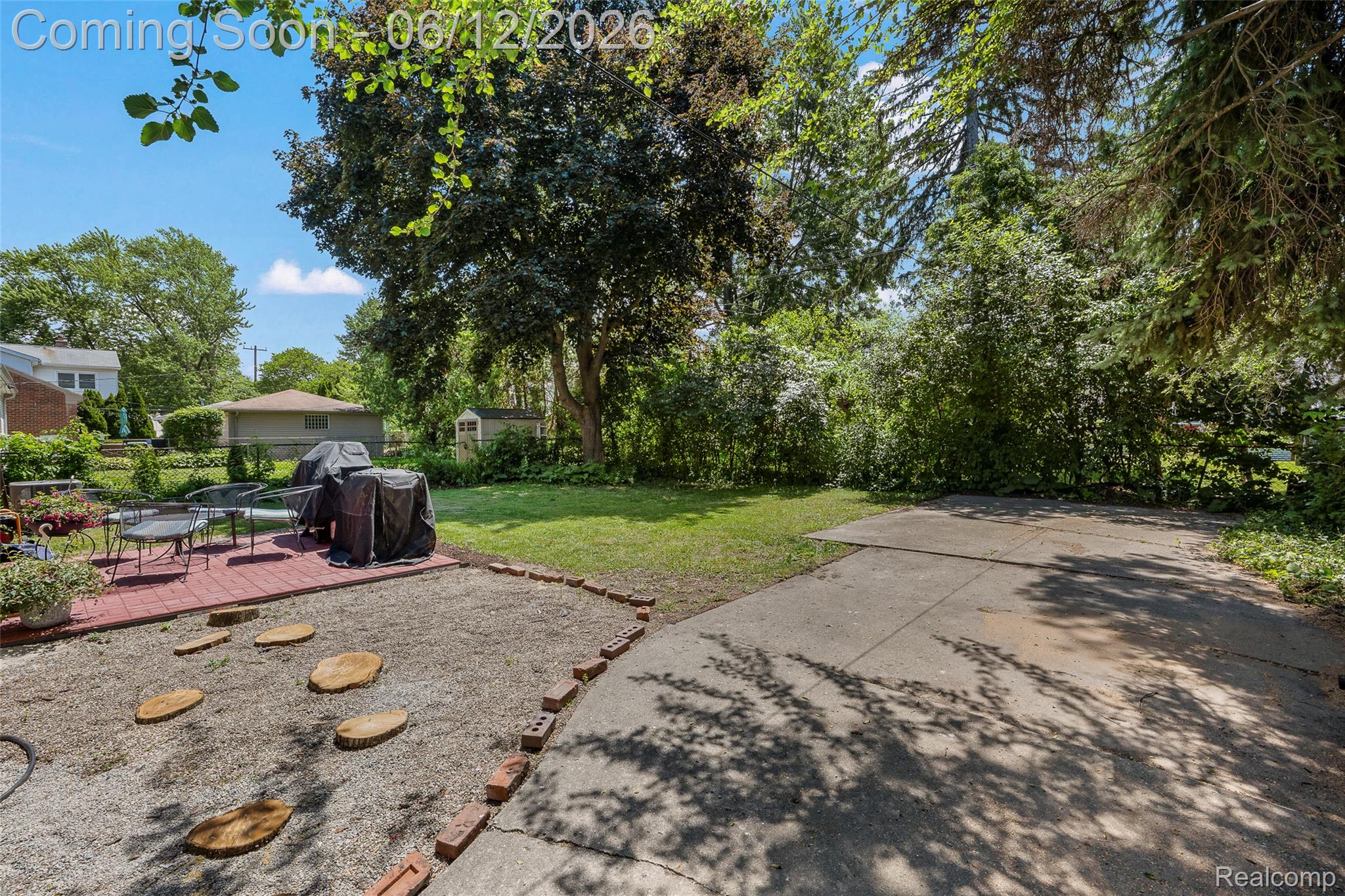 10467 W 11 Mile Road