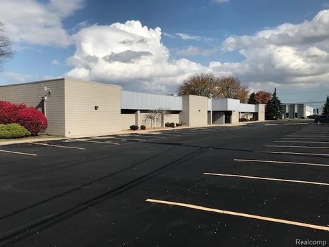 1100 East Mandoline 300 Madison Heights City MI 48071