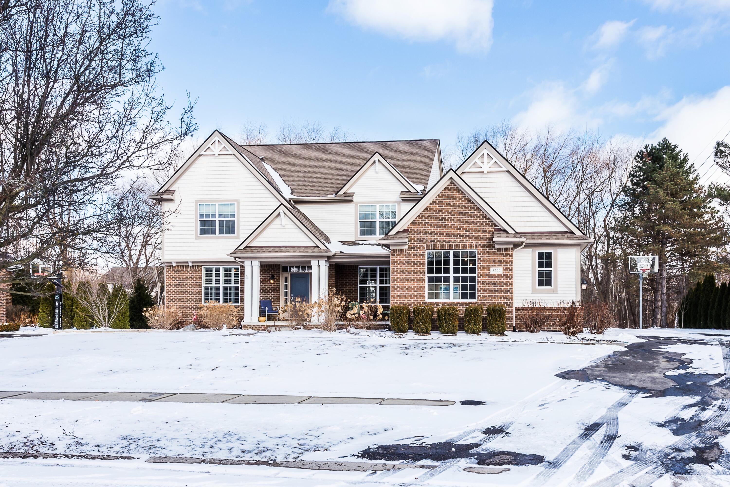 5222 Sandlewood Drive