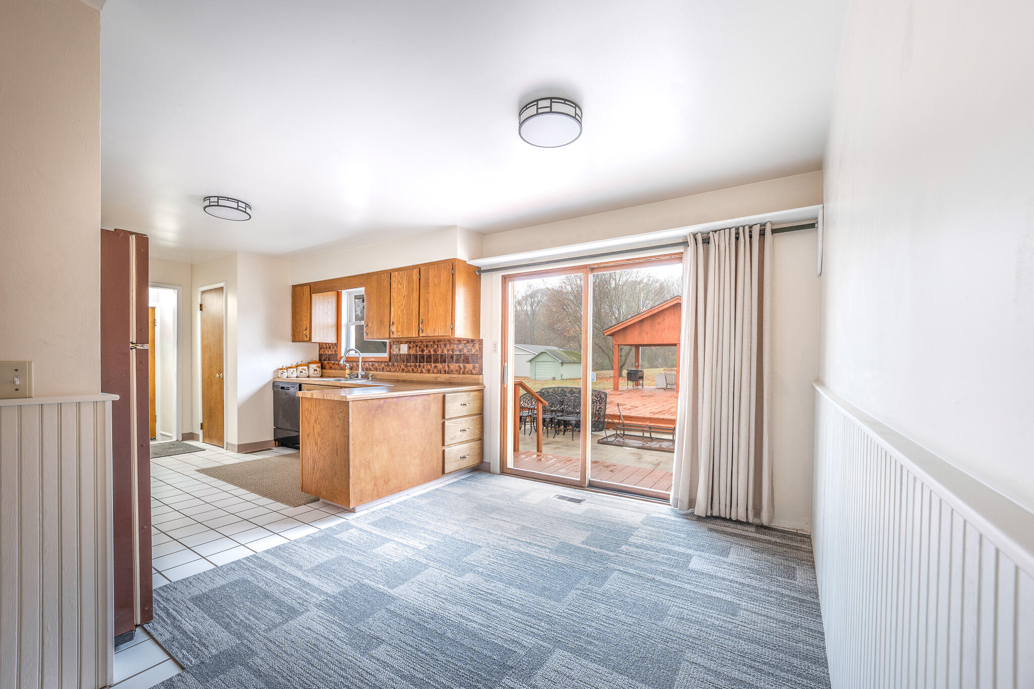 5703 N Sprinkle Road