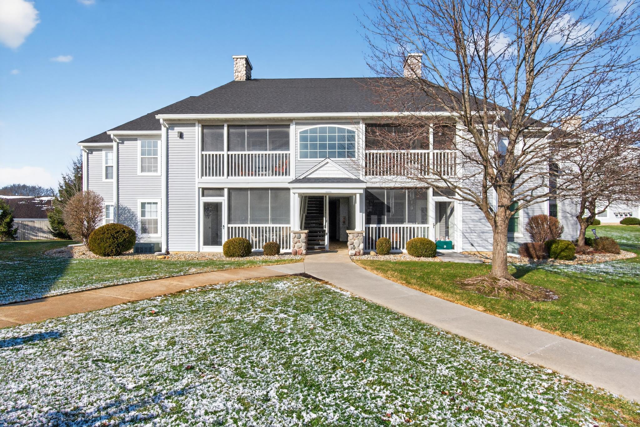 778 W Barrington Circle