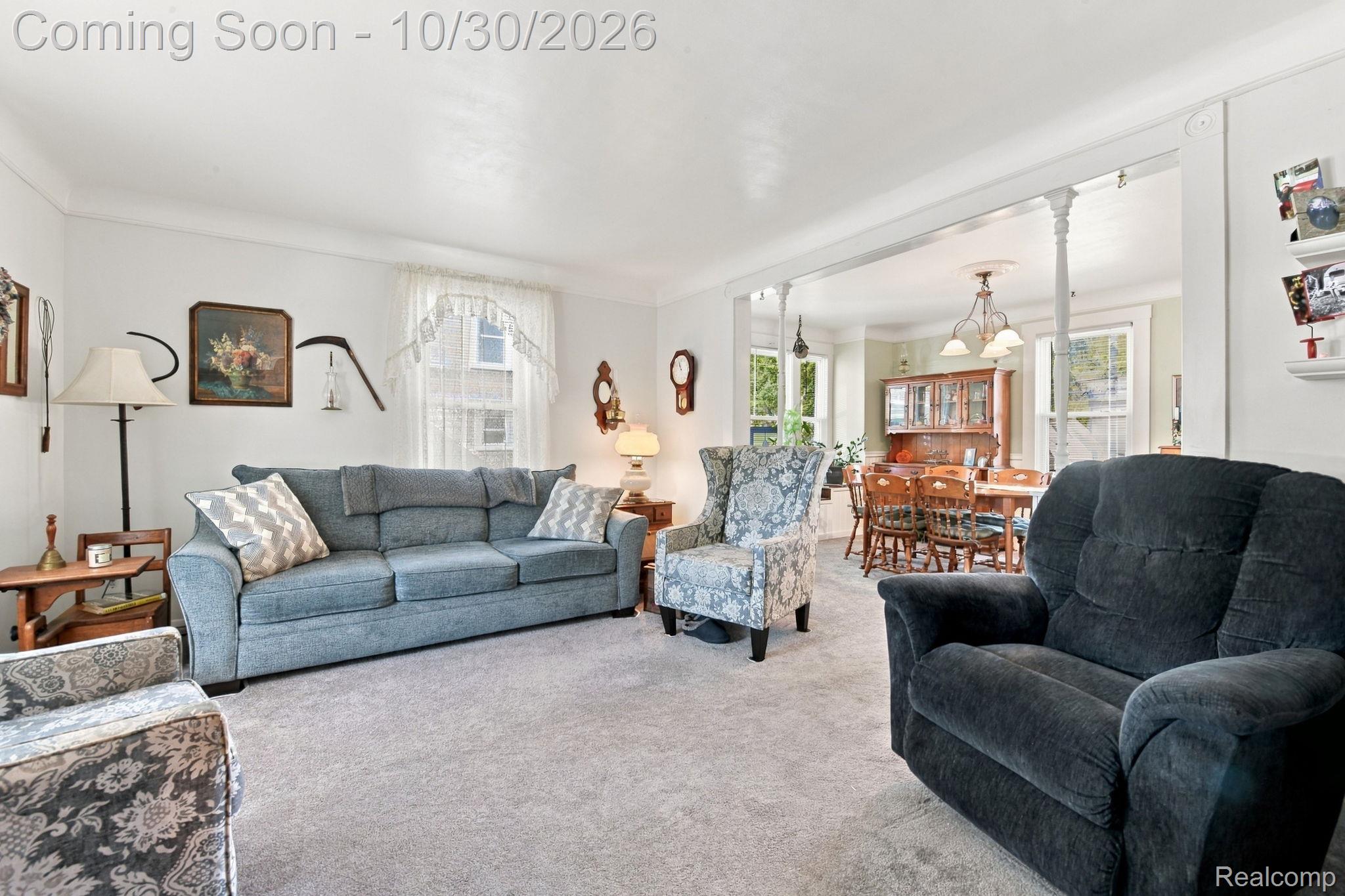 411 Hawthorn Avenue