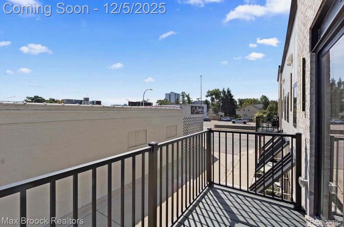 105 N Laurel Street C