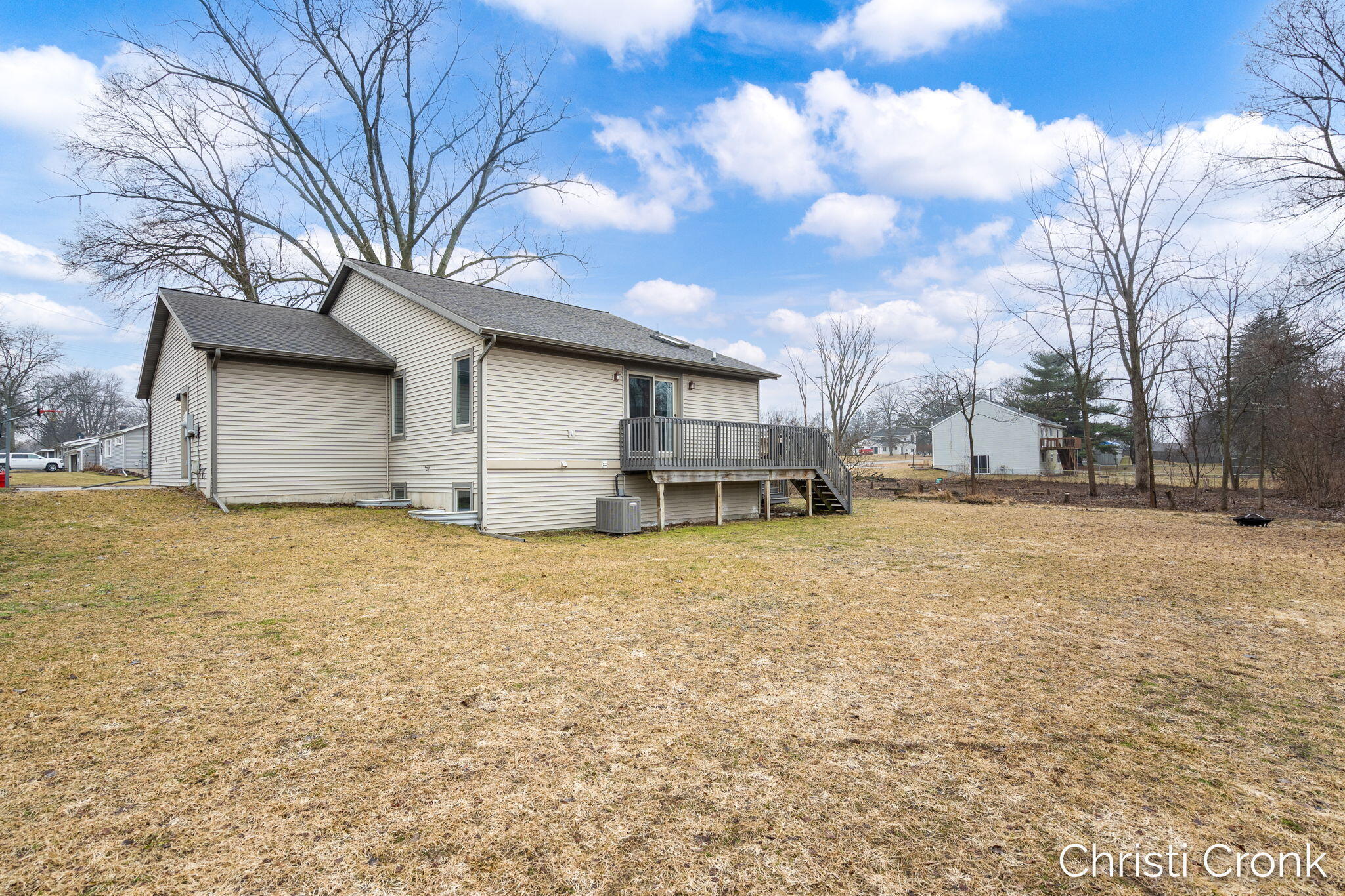 271 E Beech Street NE