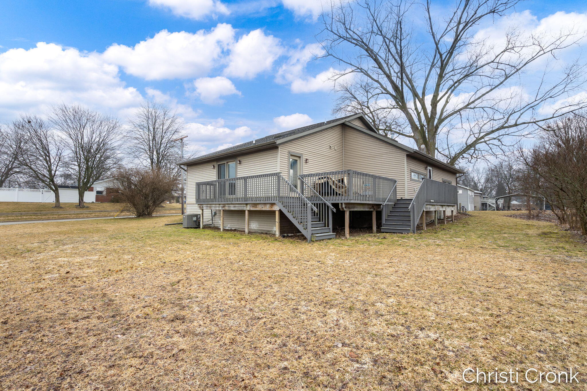 271 E Beech Street NE