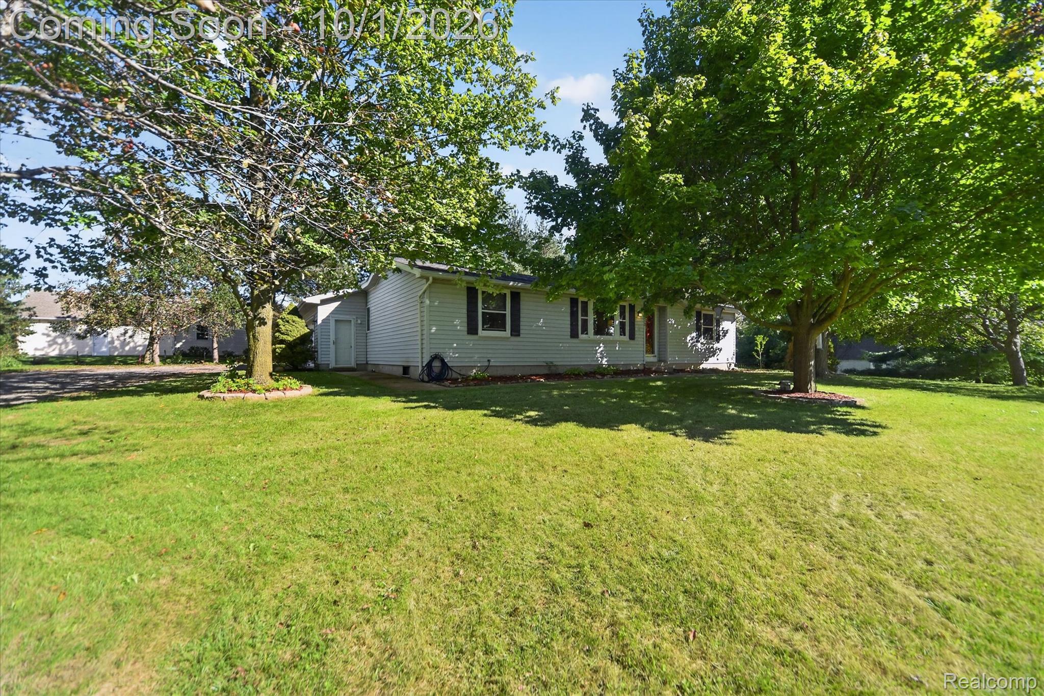 5212 N Fowlerville Road