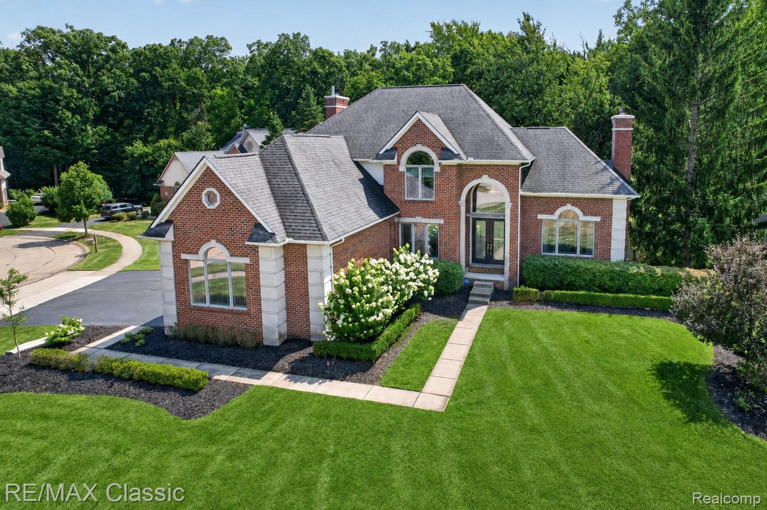 45701 Balfour Court