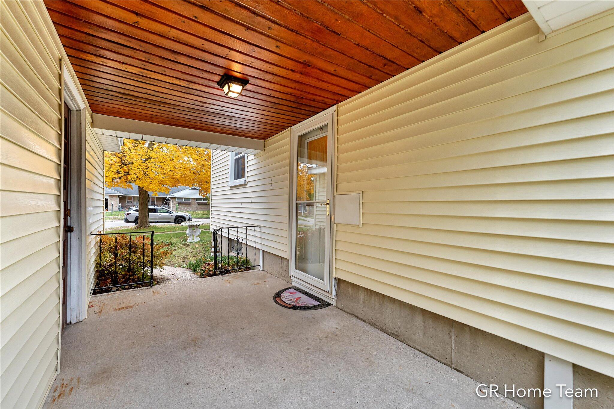 3955 Navaho Street SW