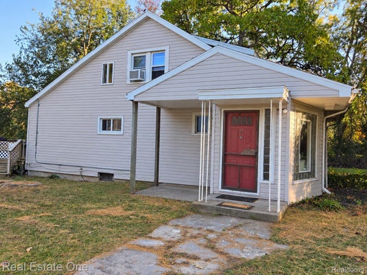 2545 MASSENA ST, COMMERCE TOWNSHIP, MI 48382 - Image 9eeb9fec6ce1d04be60dd7f22c9cb369/442935535