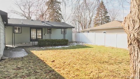Tiny photo for 904 Oakview Drive, Carrollton Township, MI 48604 (MLS # 20261010201)