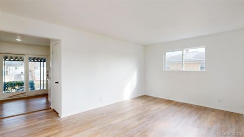 Tiny photo for 904 Oakview Drive, Carrollton Township, MI 48604 (MLS # 20261010201)