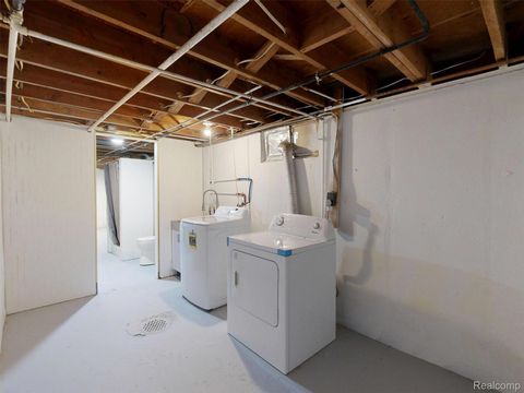 Tiny photo for 904 Oakview Drive, Carrollton Township, MI 48604 (MLS # 20261010201)