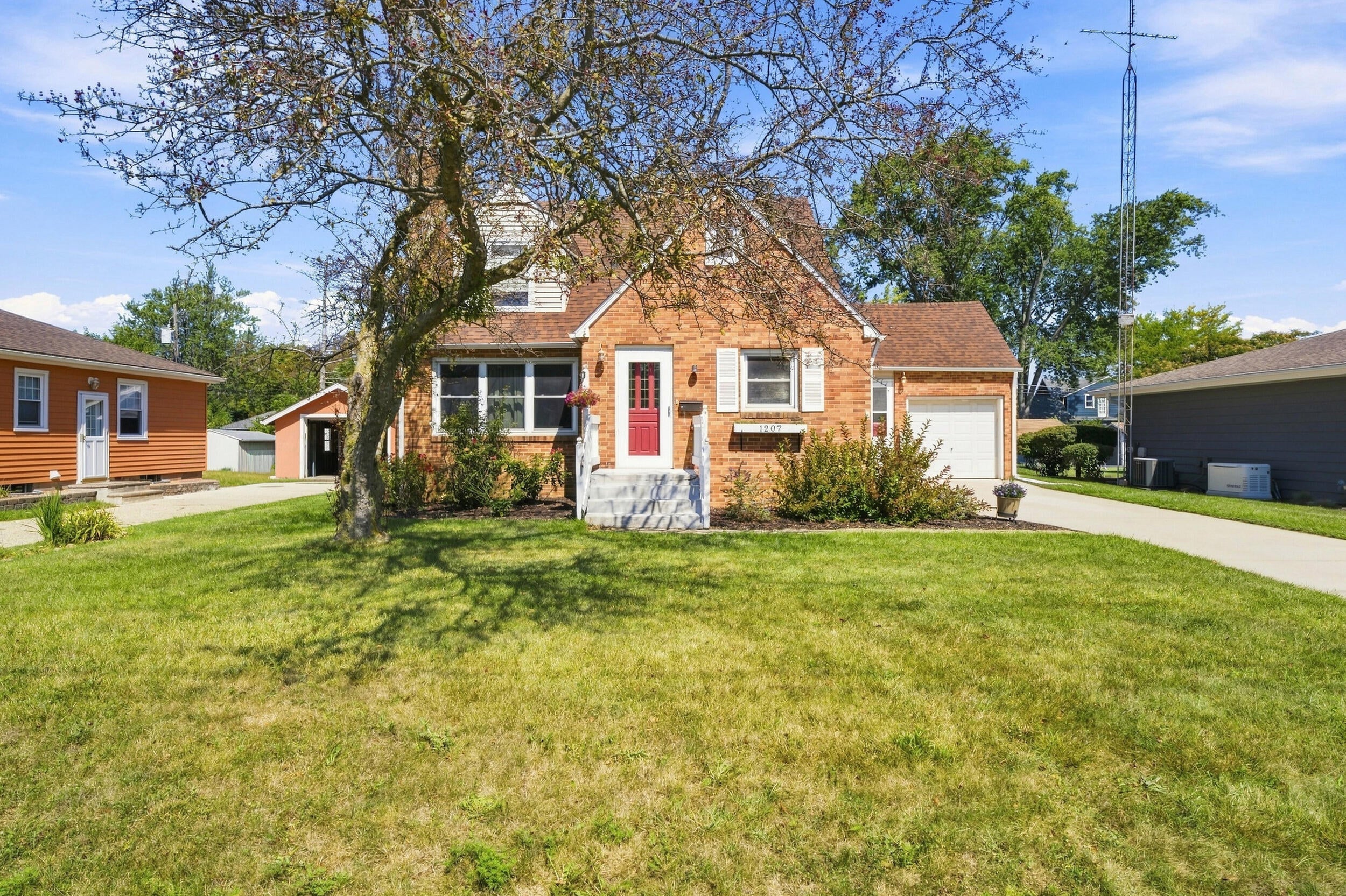 1207 Orchard Avenue