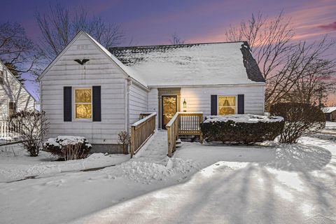 3537 Adams Avenue Saginaw City MI 48602