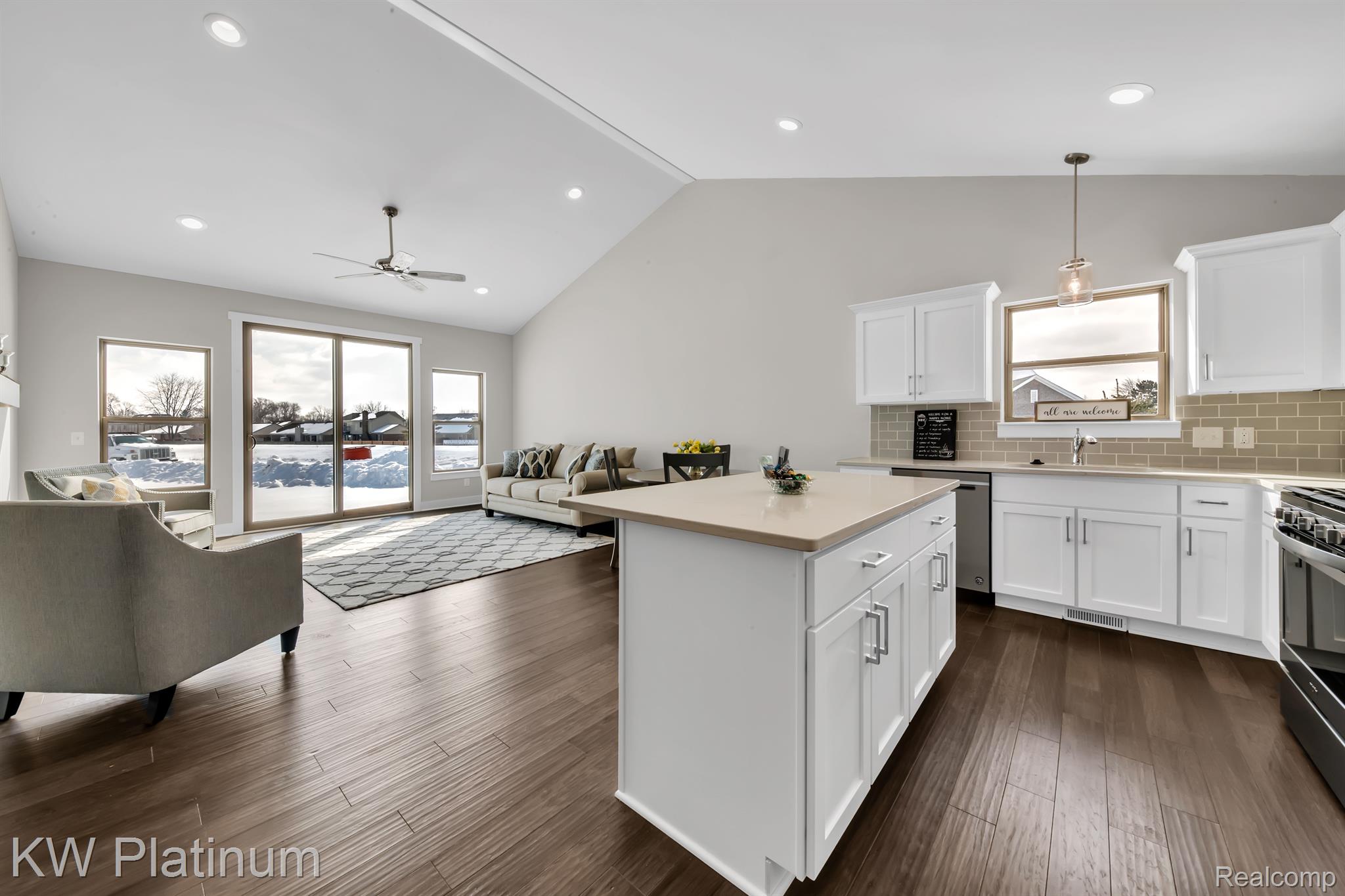 48341 APPLEGROVE Lane Unit 11