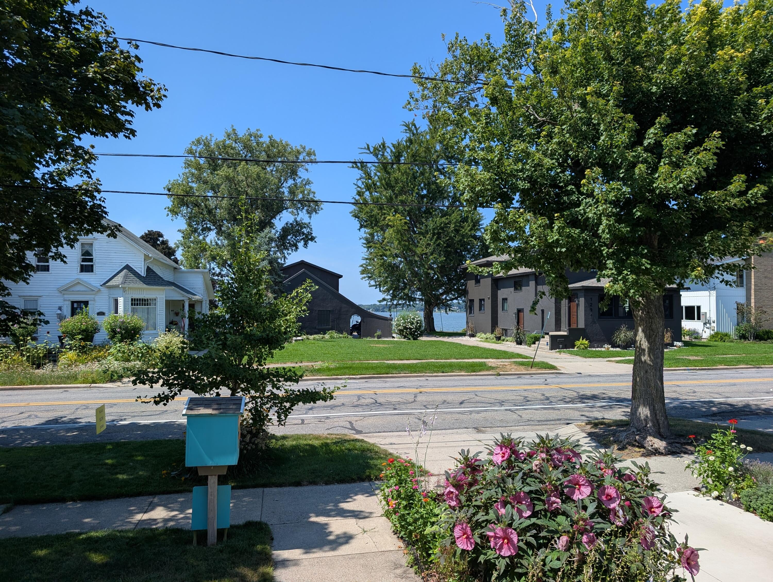1303 Lakeshore Drive