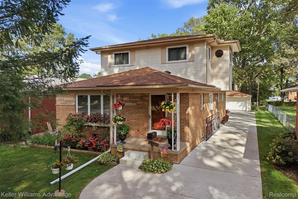3987 GRINDLEY PARK ST, DEARBORN HEIGHTS, MI 48125 - Image 9ef7cd0861fe42e8c15adb952e52817a/50398396